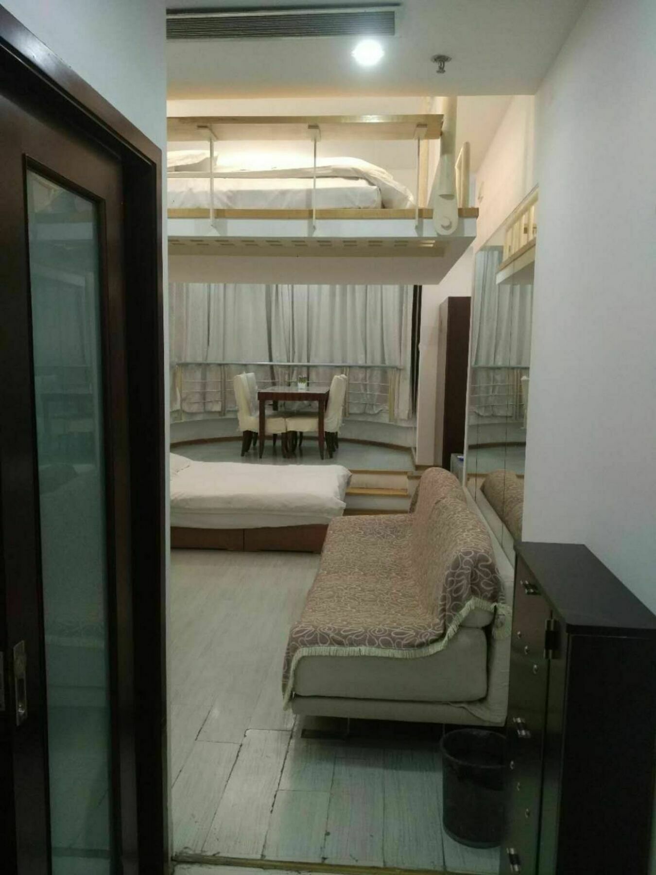 Hotel Jiarong The Bund Store 3*